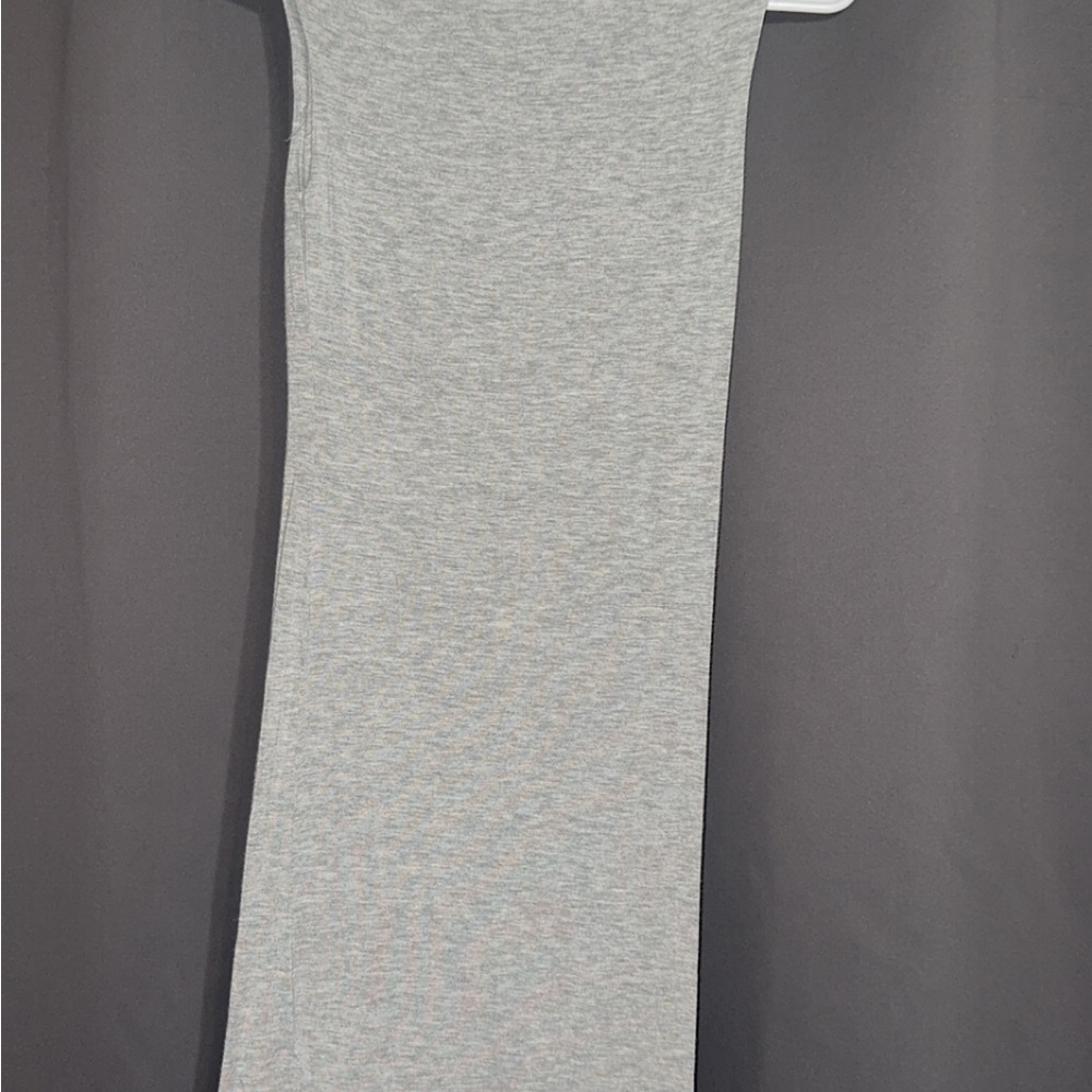 Forever 21 Heather Gray Top